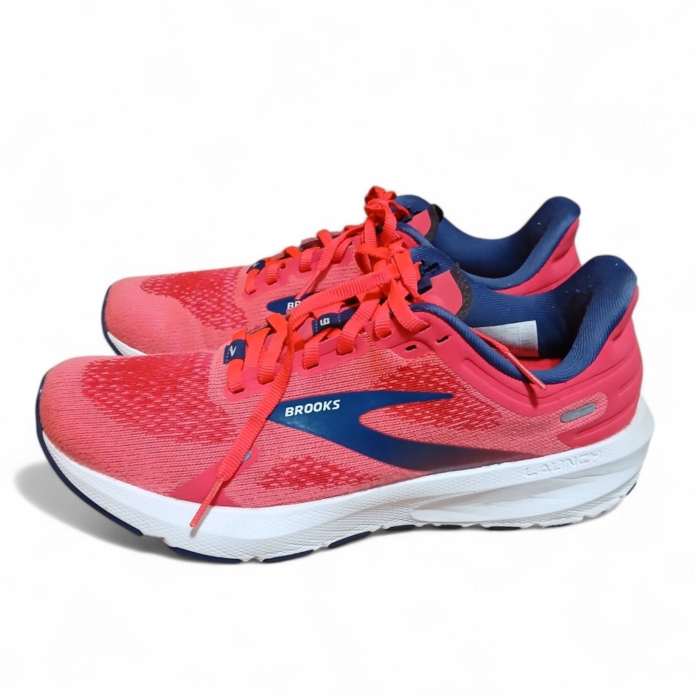 Brooks Women's Pink and Navy Running Shoes